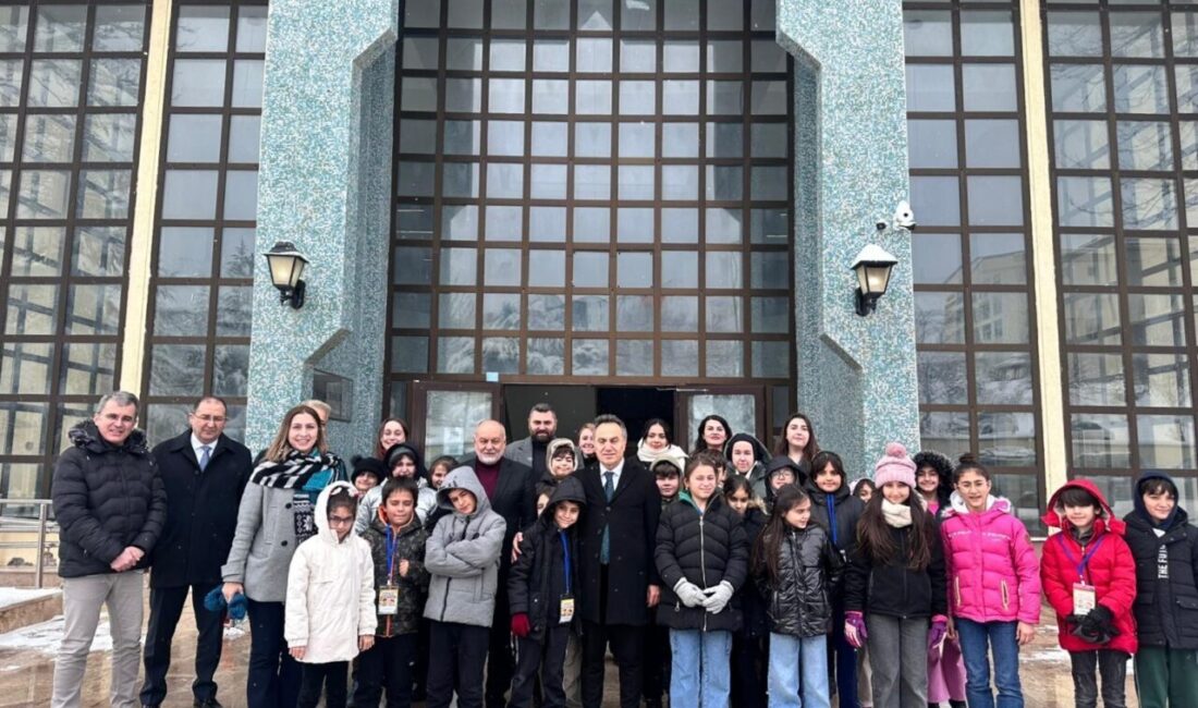 Tokat Gaziosmanpaşa Üniversitesi tarafından hayata geçirilen “Farkındalık Tokat’ta Başlar: Okulda