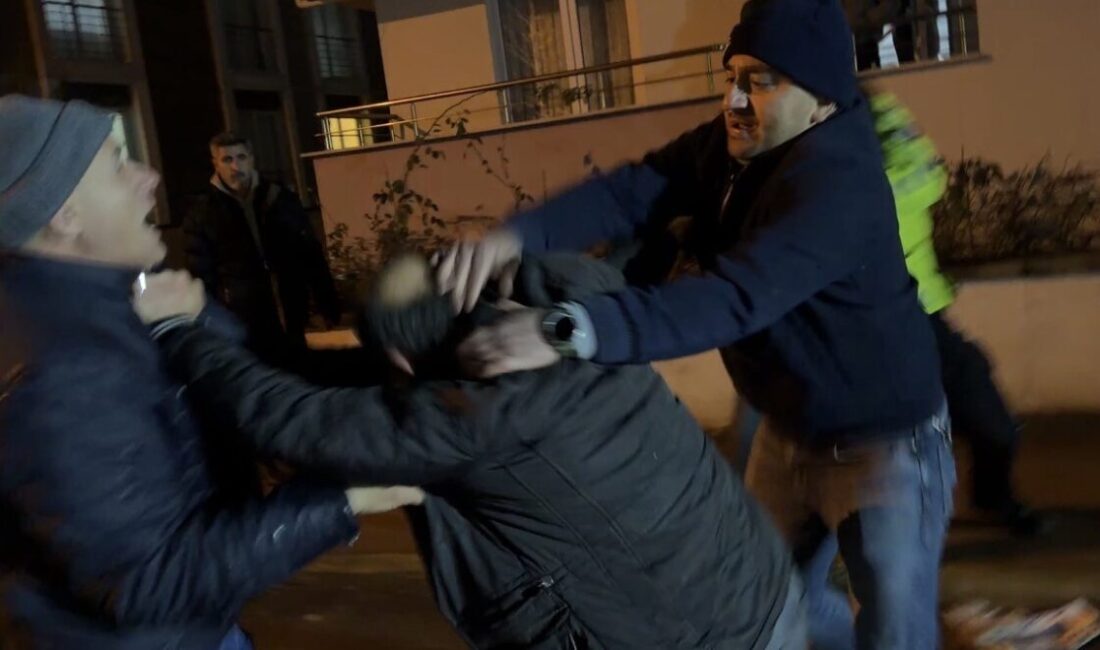 Tokat’ın Erbaa ilçesinde iki evin kullanılamaz hale geldiği yangının ardından