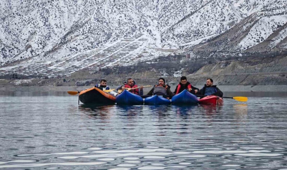 Erzurum’un Uzundere ilçesinde bulunan Tortum Gölü, bu kez sıra dışı