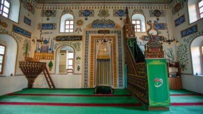 Trabzon’da taşınmaz kültür varlığı olarak tescilli toplam 210 cami bulunurken,