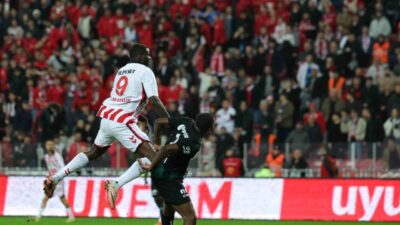Trendyol Süper Lig’in 19. haftasında Samsunspor, sahasında karşılaştığı Kocaelispor ile