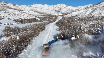 Tunceli’de yoğun kar yağışı nedeniyle kent genelinde 287 köy yolu