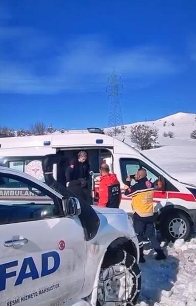 Tunceli’de sarp arazi yapısı ve ulaşımı güç mezralarda görev yapan
