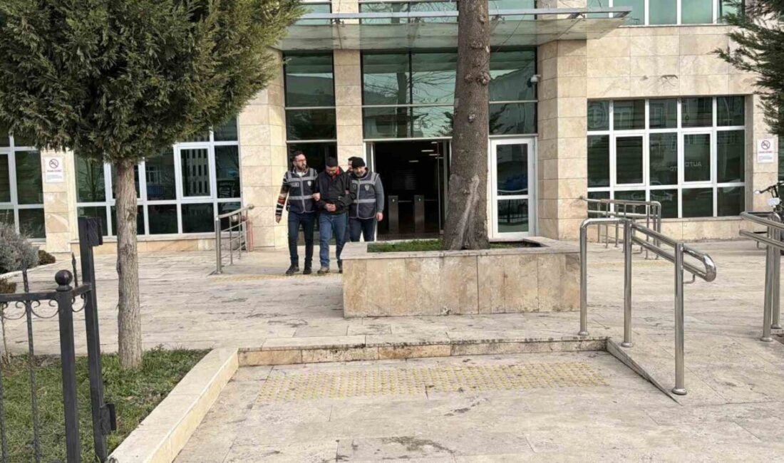 Tunceli’de kar maskesiyle düzenlenen silahlı saldırının şüphelisi Tokat’ta yakalanarak çıkarıldığı