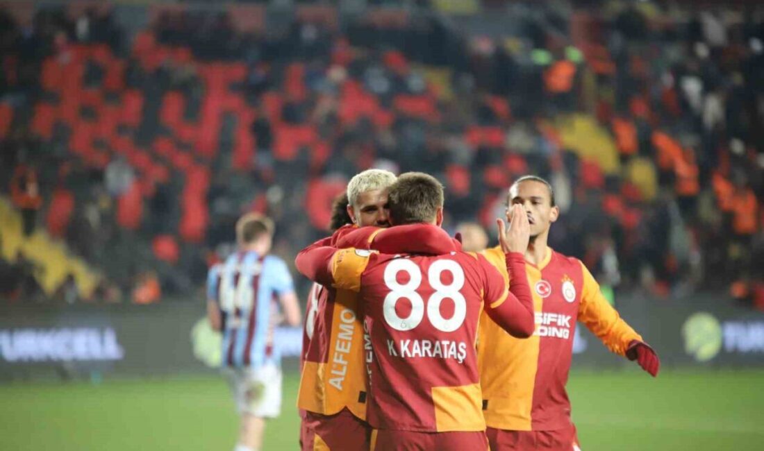 Galatasaray, Turkcell Süper Kupa yarı finalinde Trabzonspor’u 4-1 mağlup ederek