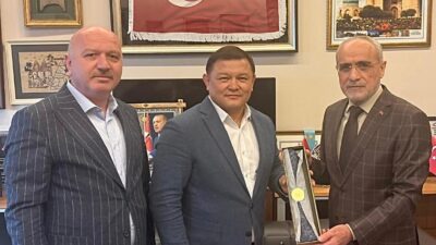 Kırgızistan Meclisi Eski Başkanı ve Milletvekili Dastanbek Cumabekov, Cumhurbaşkanı Başdanışmanı