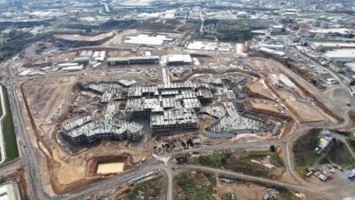 Türkiye’nin yatak kapasitesi bakımından en büyük şehir hastanesi olma özelliğini