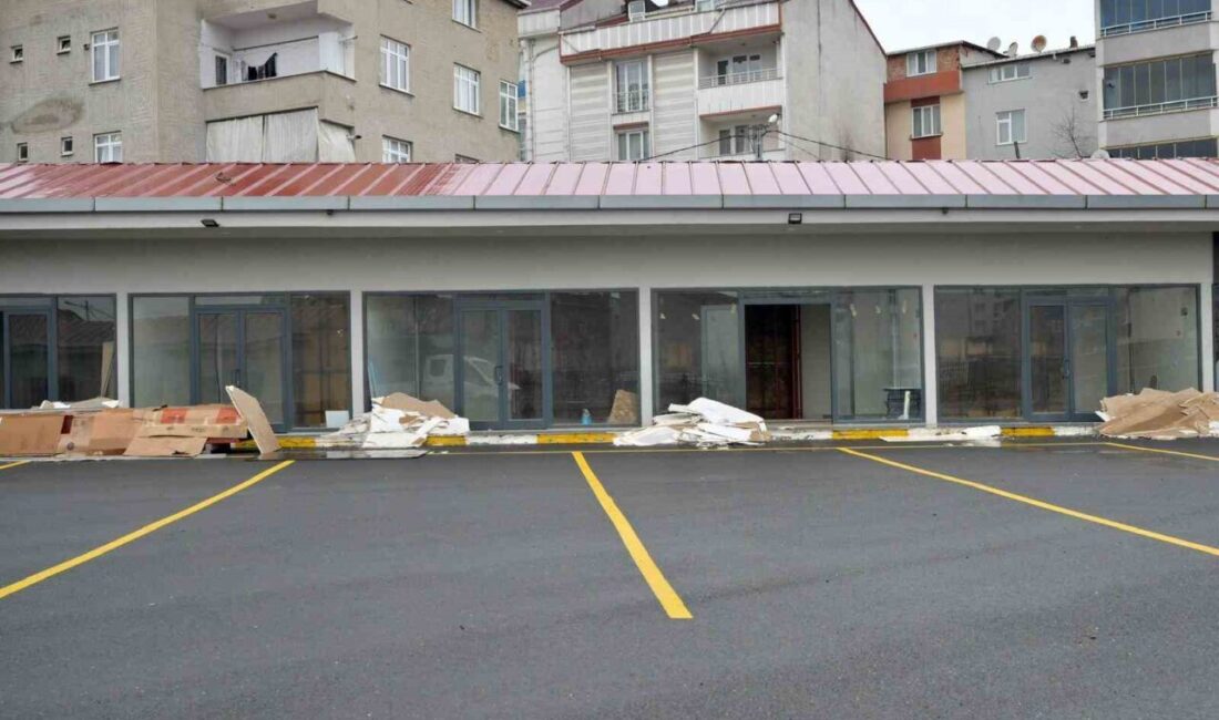 Türkiye’nin ilk ilçe bazlı 112 Komuta Merkezi, İstanbul’un Esenyurt ilçesinde