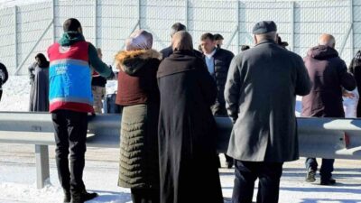 Ağrı’nın Tutak ilçesine bağlı Otluca köyü mevkiinde yolcu otobüsü ile