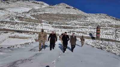 Tuzluca Kaymakamı Abdüllatif Yılmaz, Kaymakam Adayı Eftal Palabıyık ile birlikte