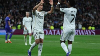 UEFA Şampiyonlar Ligi 7. haftasında 9 karşılaşma oynandı. UEFA Şampiyonlar