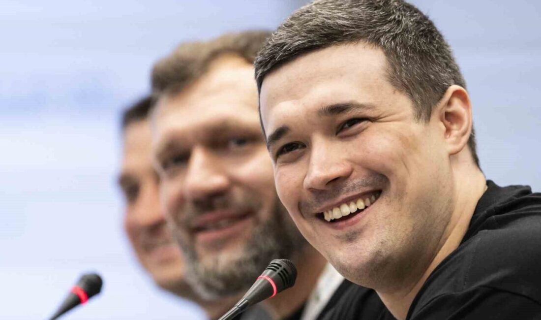 Ukrayna parlamentosu, Devlet Başkanı Vladimir Zelenskiy’in savunma bakanlığına Mykhailo Fedorov’u