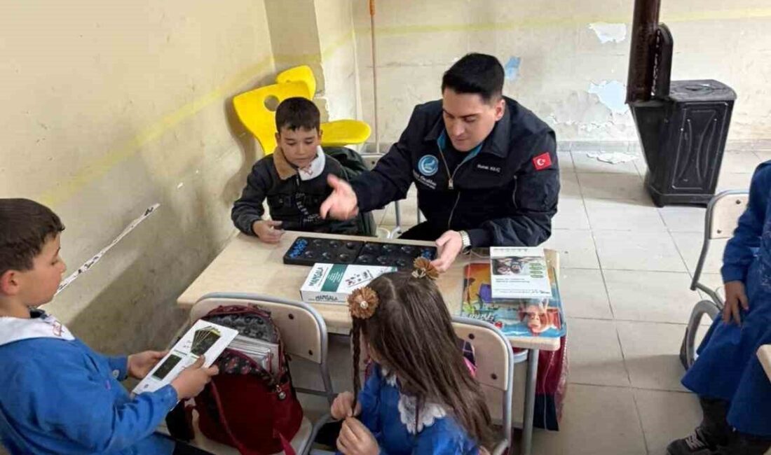 Ülkü Ocakları İzmir İl Başkanlığı tarafından yürütülen Eğitime Destek Seferberliği