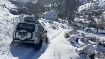 Bingöl’de UMKE ekipleri, yoğun kar yağışı ve tipi nedeniyle kara