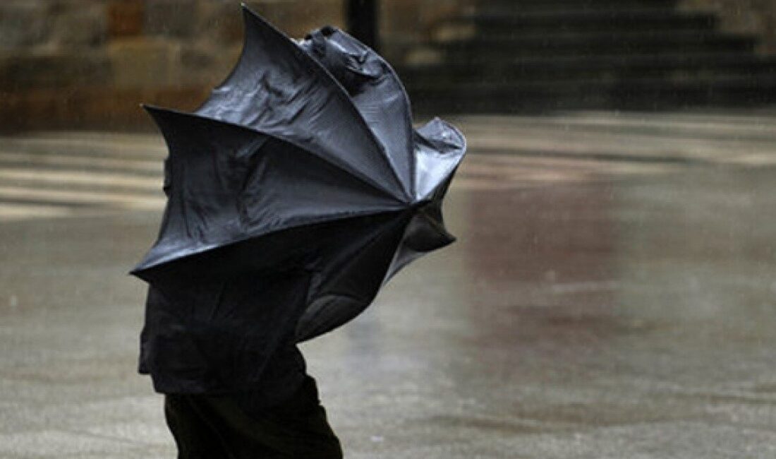 Uşak Valiliği ve Uşak Belediyesi, kent genelinde beklenen kuvvetli rüzgar,