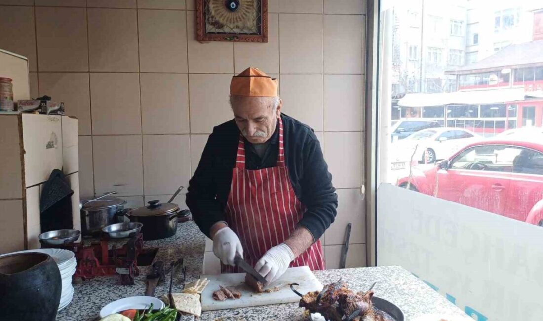 Kayseri’de 62 yıllık ustalığıyla Yozgat tandır kebabı yapan usta Şükrü