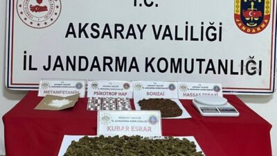 Aksaray’da uyuşturucu tacirine yönelik jandarmanın yaptığı operasyonda çeşitli uyuşturucu maddeler