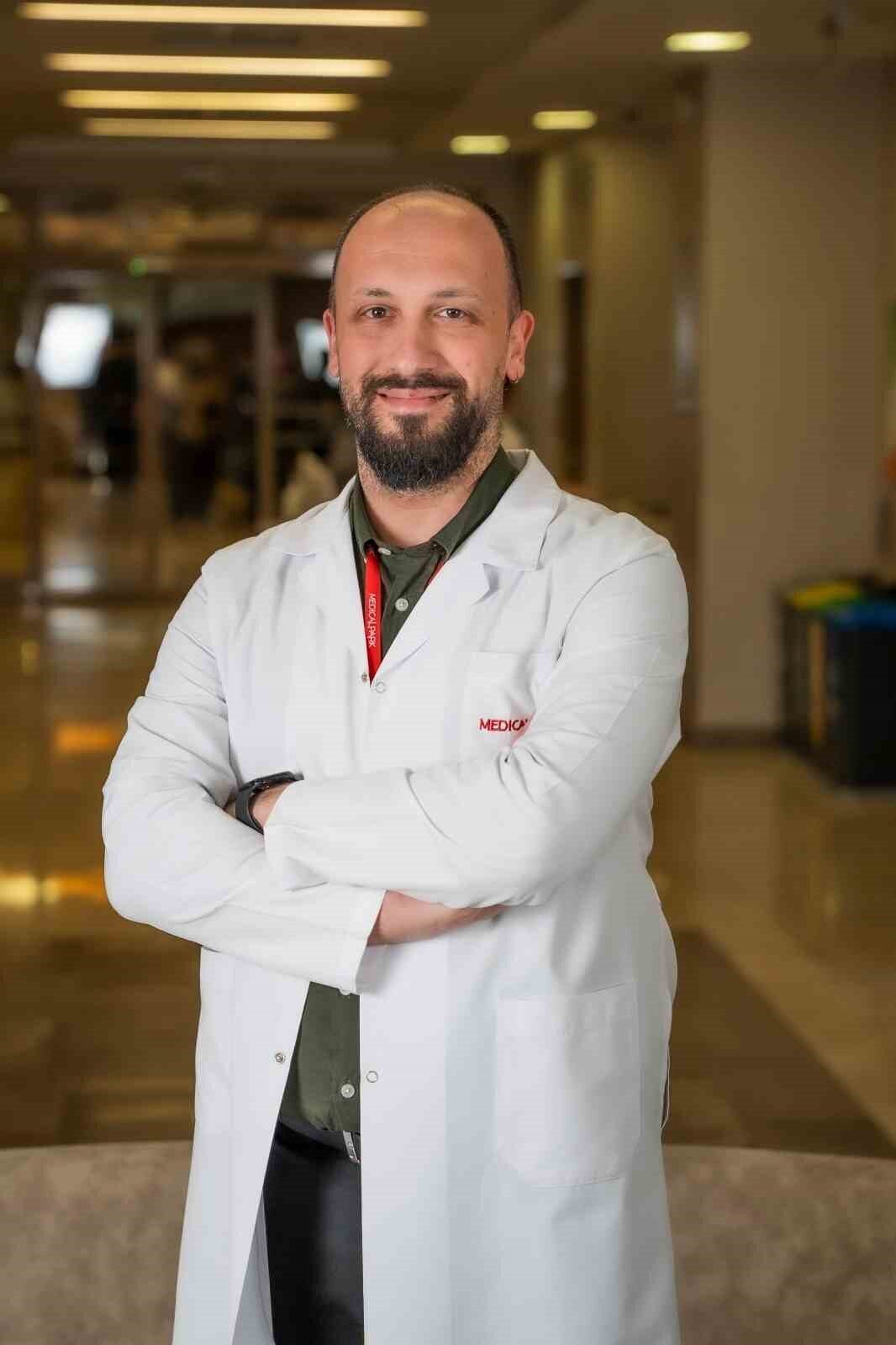 Genç yaşta kalp krizi vakalarında göreceli bir artış olduğuna dikkati