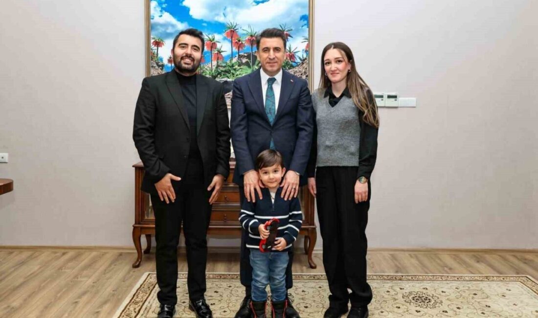 Tunceli Valisi Şefik Aygöl Halk Günü Buluşmaları kapsamında 110 vatandaşla