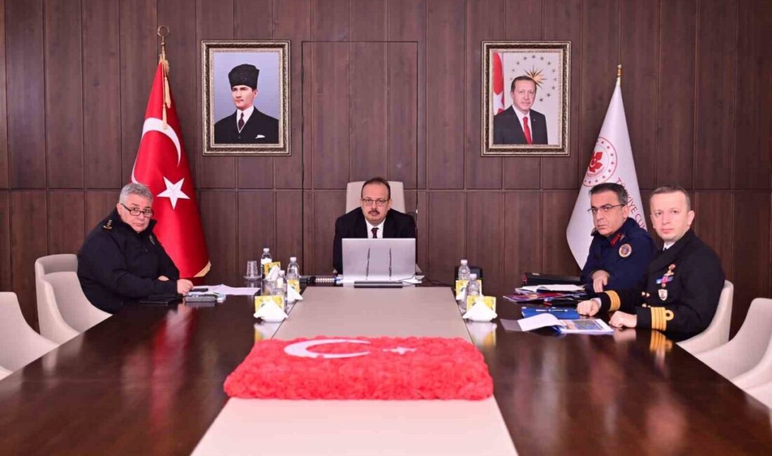 Aydın Valisi Yakup Canbolat, video konferans yoluyla İçişleri Bakanı Ali
