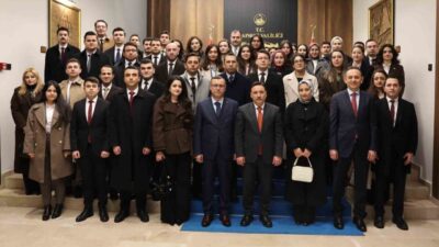 Kayseri Valisi Gökmen Çiçek; hâkim ve savcı yardımcılarıyla bir araya