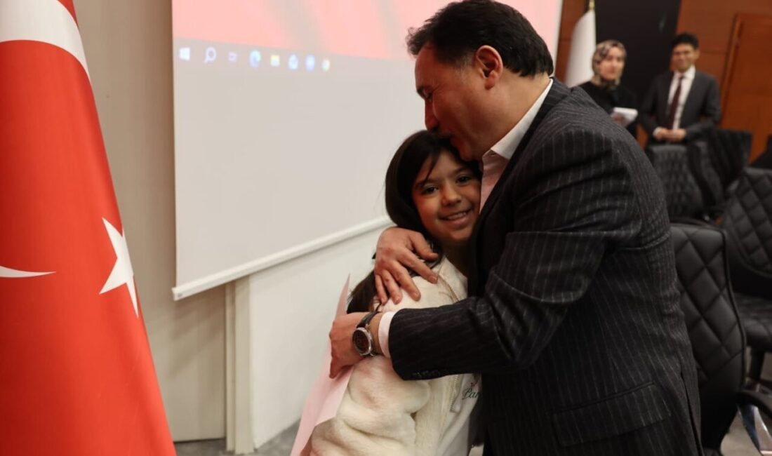 Kayseri Valisi Gökmen Çiçek, düzenli olarak gerçekleştirdiği vatandaş toplantıları kapsamında