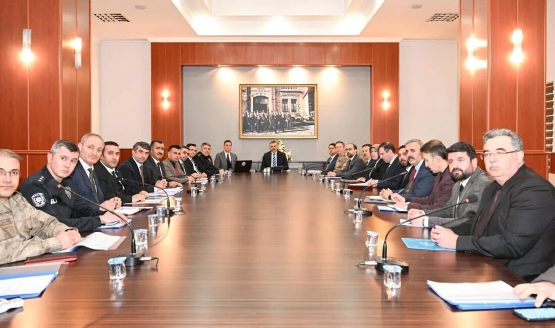 Erzurum Valisi Mustafa Çiftçi, Palandöken Kaymakamlığını ziyaret ederek Kaymakam Yunus