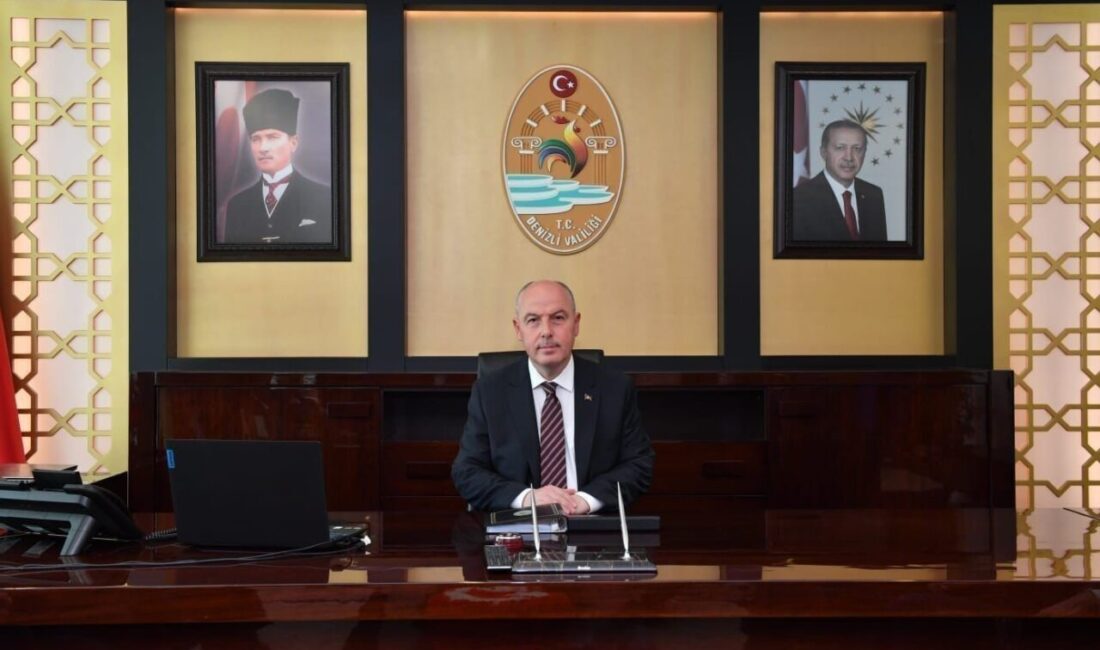 Denizli Valisi Ömer Faruk Coşkun, 10 Ocak İdareciler Günü dolayısıyla