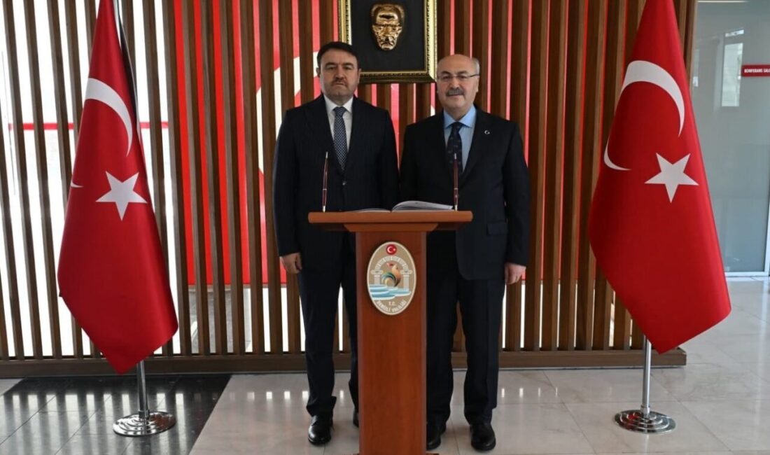 Kütahya Valisi Musa Işın, Afyonkarahisar Valisi Doç. Dr. Kübra Güran