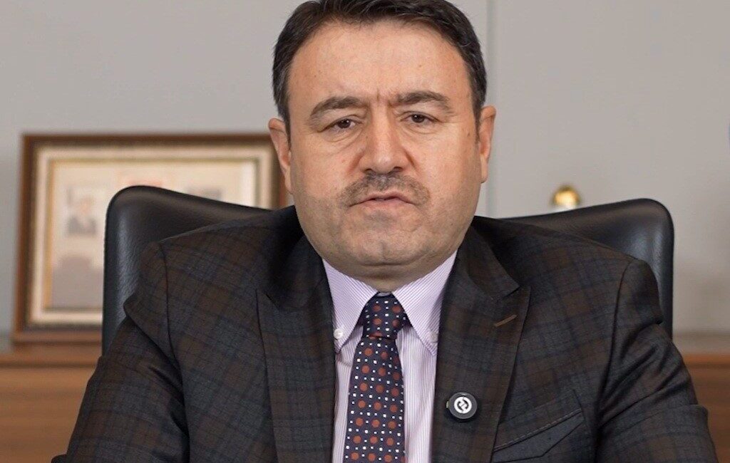 Kütahya Valisi Musa Işın, Kütahyaspor’un 60. kuruluş yılı dolayısıyla yaptığı