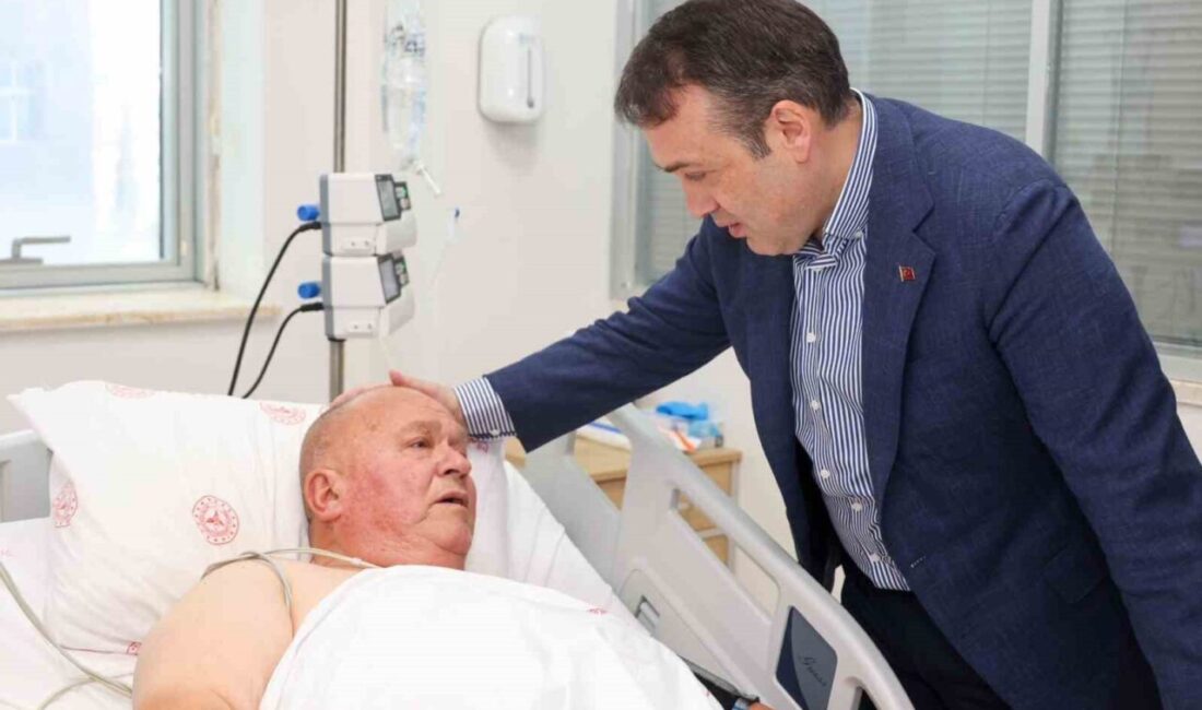 Bilecik Valisi Faik Oktay Sözer, hastanede tedavi gören İsmetpaşa Mahallesi