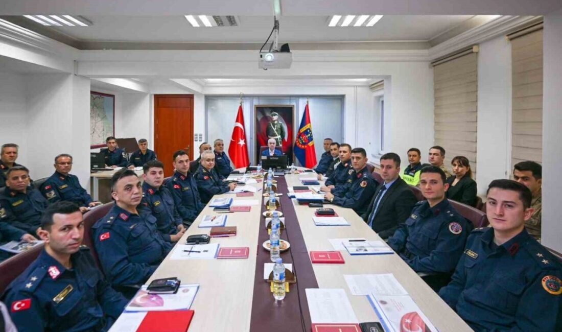 Kırklareli Valisi Uğur Turan, İl Jandarma Komutanı Jandarma Kıdemli Albay