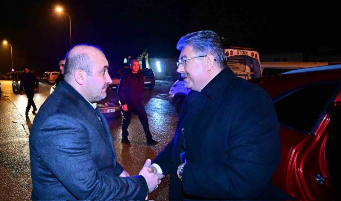 Eskişehir Valisi Dr. Erdinç Yılmaz, AK Parti İl Başkanı Gürhan