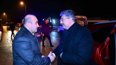 Eskişehir Valisi Dr. Erdinç Yılmaz, AK Parti İl Başkanı Gürhan