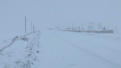 Van’da etkili olan kar yağışı, tipi ve sis nedeniyle Çatak