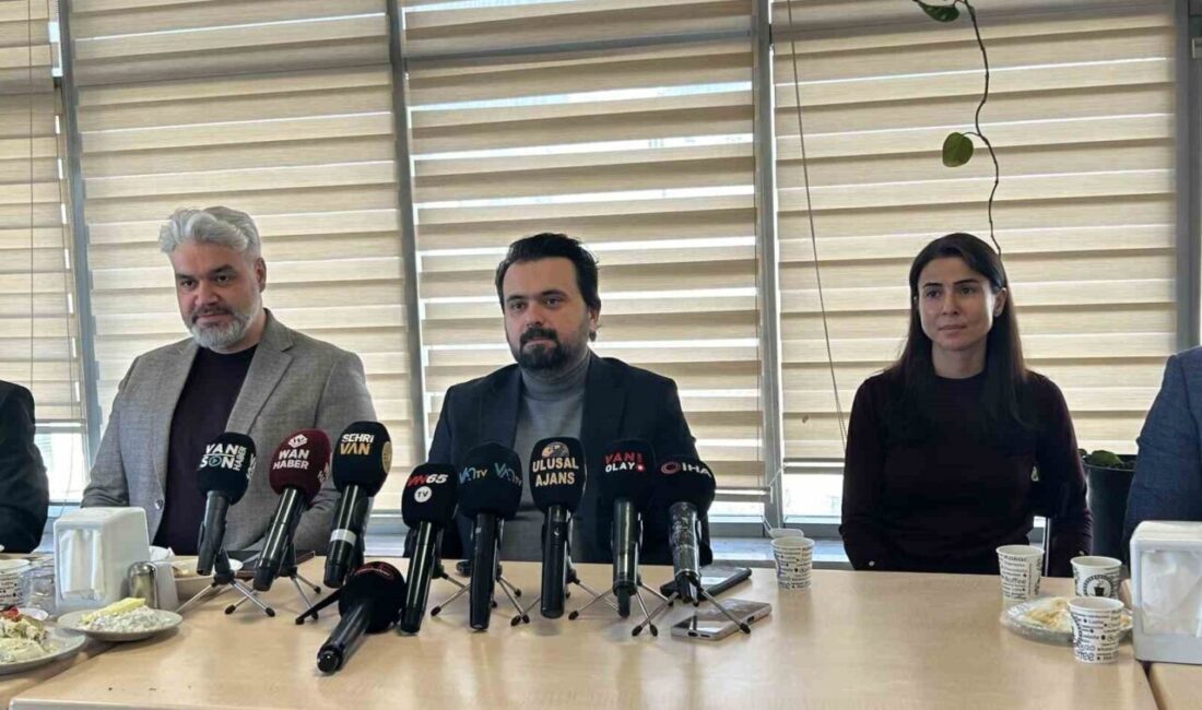 Van İl Sağlık Müdürü Op. Dr. Muhammed Tosun, kentte yapımı