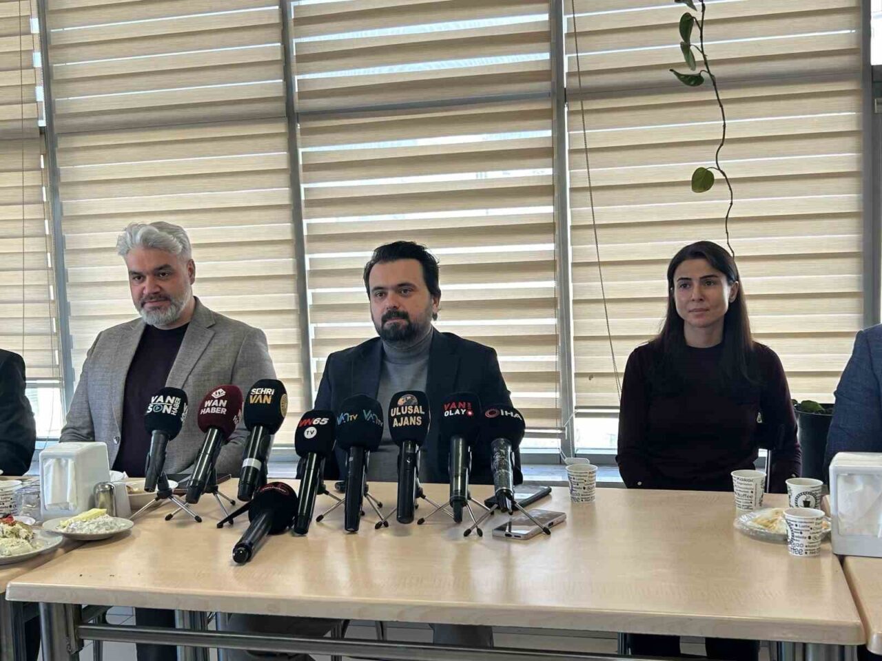 Van İl Sağlık Müdürü Op. Dr. Muhammed Tosun, kentte yapımı