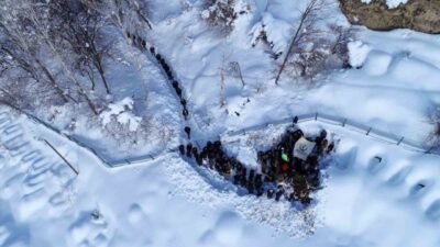 Van’ın Çatak ilçesinde meydana gelen çığ felaketinde kar kütlesinin altında
