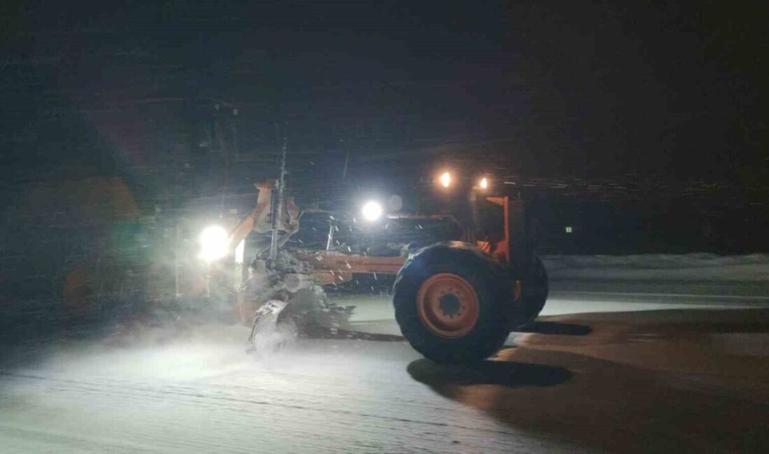 Van’da akşam saatlerinde etkili olan kar yağışı ve tipi, Kurubaş