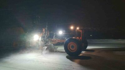 Van’da akşam saatlerinde etkili olan kar yağışı ve tipi, Kurubaş