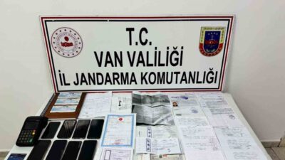 Van’da jandarma ekiplerince 9 adrese yönelik düzenlenen ‘tefecilik’ operasyonunda 8