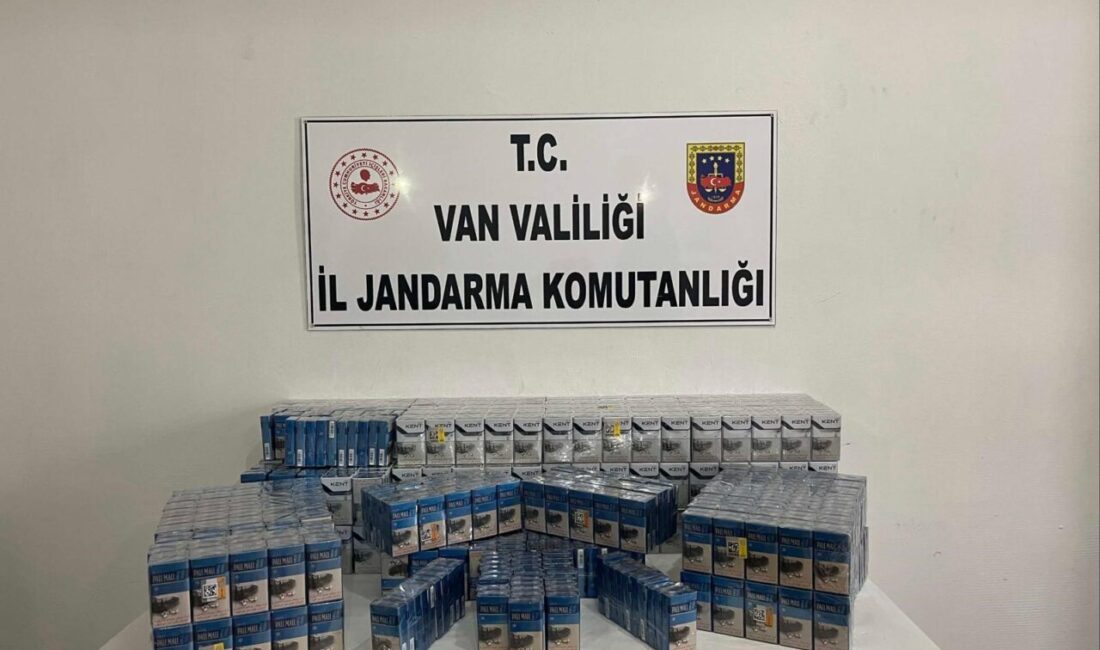 Van’da jandarma ekiplerince yürütülen çalışmalar sonucunda uyuşturucu madde ve kaçak