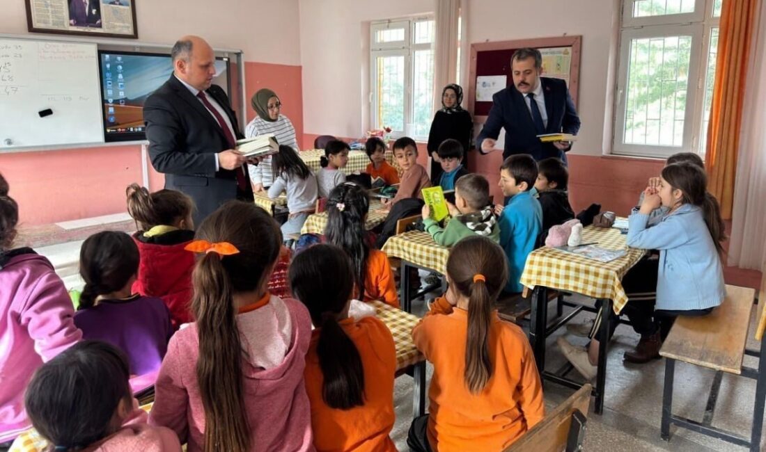 Samsun’un Vezirköprü ilçesinde yürütülen eğitim ve sosyal destek çalışmaları kapsamında,