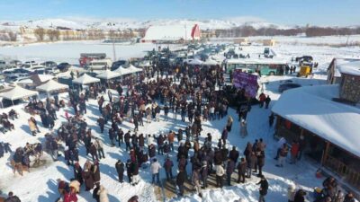 Sivas’ın Akıncılar ilçesinde 2’ncisi düzenlenen Kış Festivali yoğun ilgi gördü.