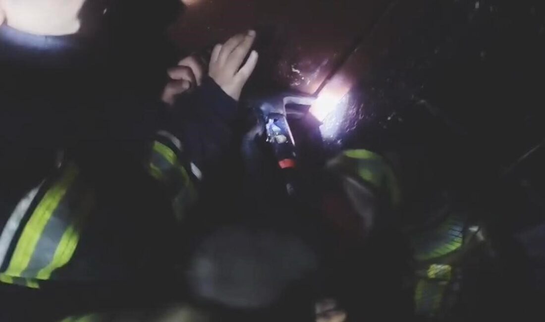 Diyarbakır’ın merkez Sur ilçesinde bir toprak evde çıkan yangın sonucu