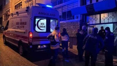 Karabük’te yaşlı bir adam, yaşadığı apartmanın merdiven boşluğunda komşusu tarafından