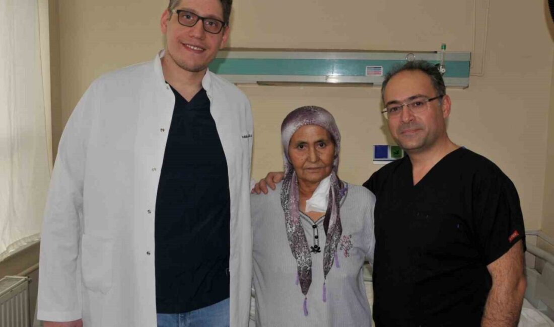 Yutma güçlüğü şikâyetiyle Denizli Devlet Hastanesi’ne başvuran 66 yaşındaki Şengül