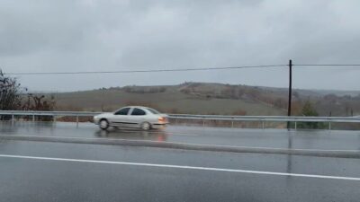 Adıyaman’da yapımı yeni tamamlanan Kahta Karayolunda yaşanan çökme, kazalara davetiye