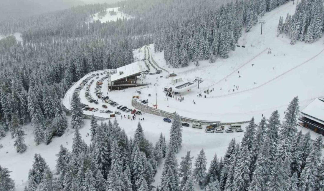 Kastamonu-Çankırı sınırındaki Ilgaz Dağı’nda bulunan Yurduntepe Kayak Merkezi, yarı yıl