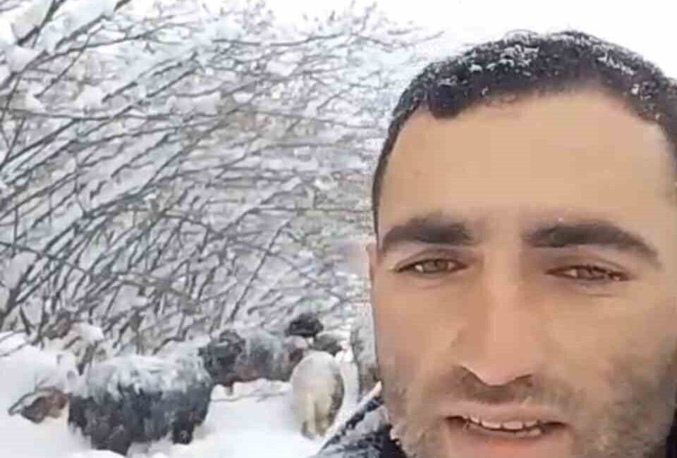 Tokat’ın Reşadiye ilçesinde yeni yılın ilk gününde yaylada sürüsüyle kara